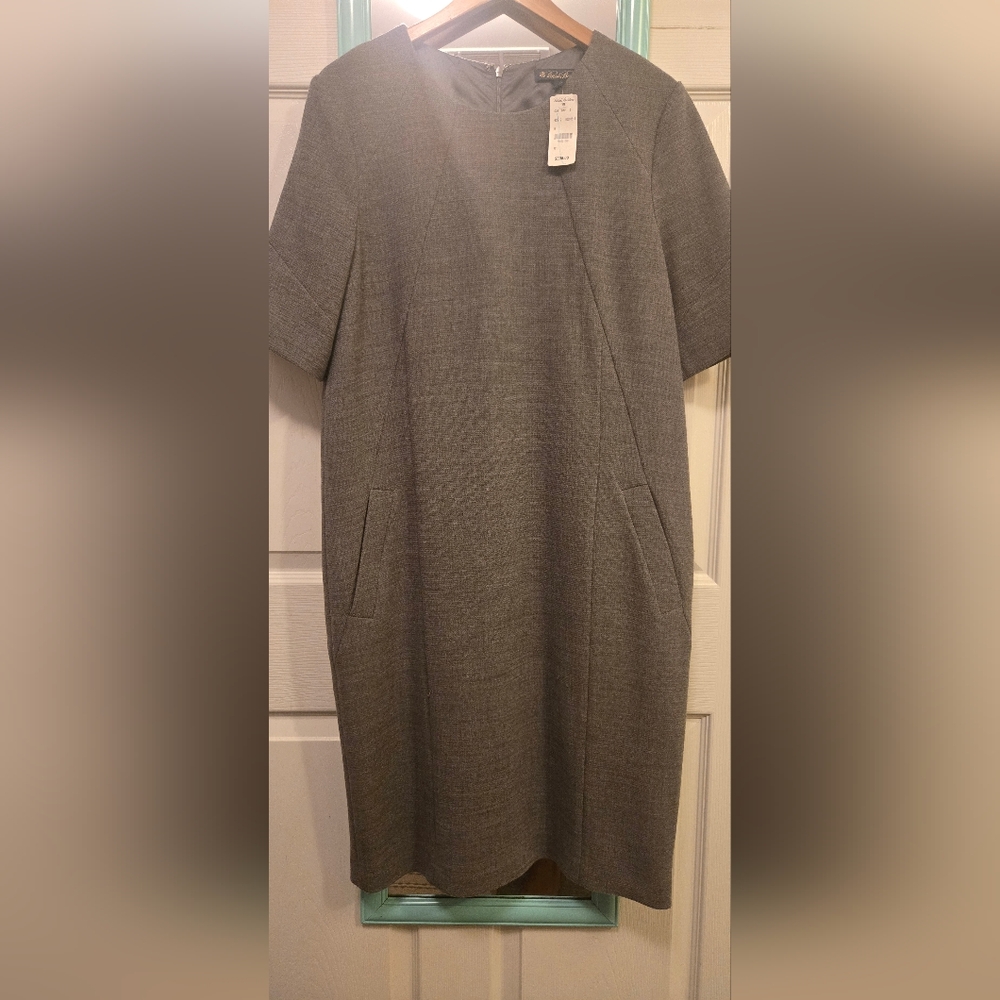 Brooks Brothers Elegant Wool Midi Dress